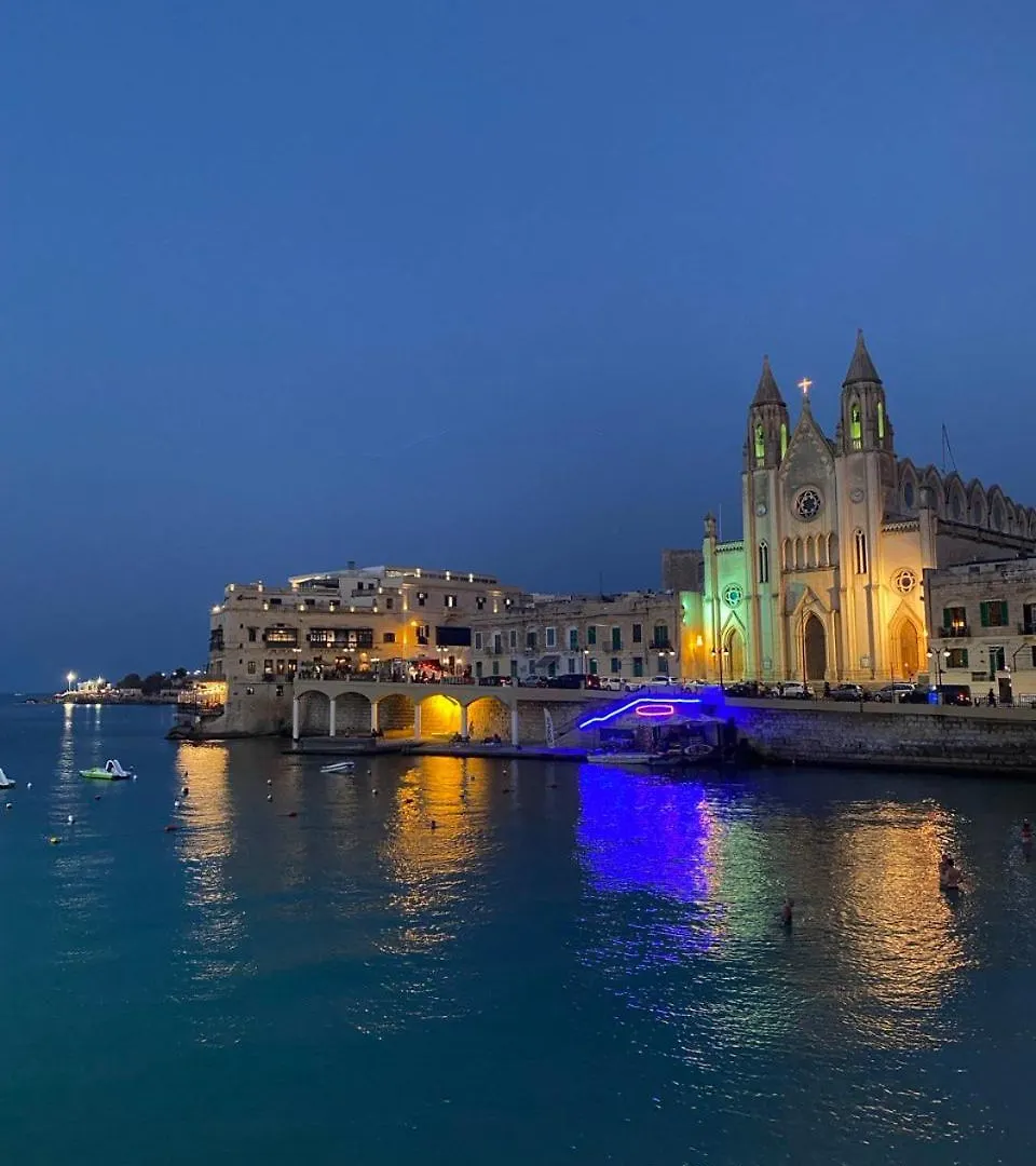 Malta Crown Guesthouse سانت جوليان 0*,