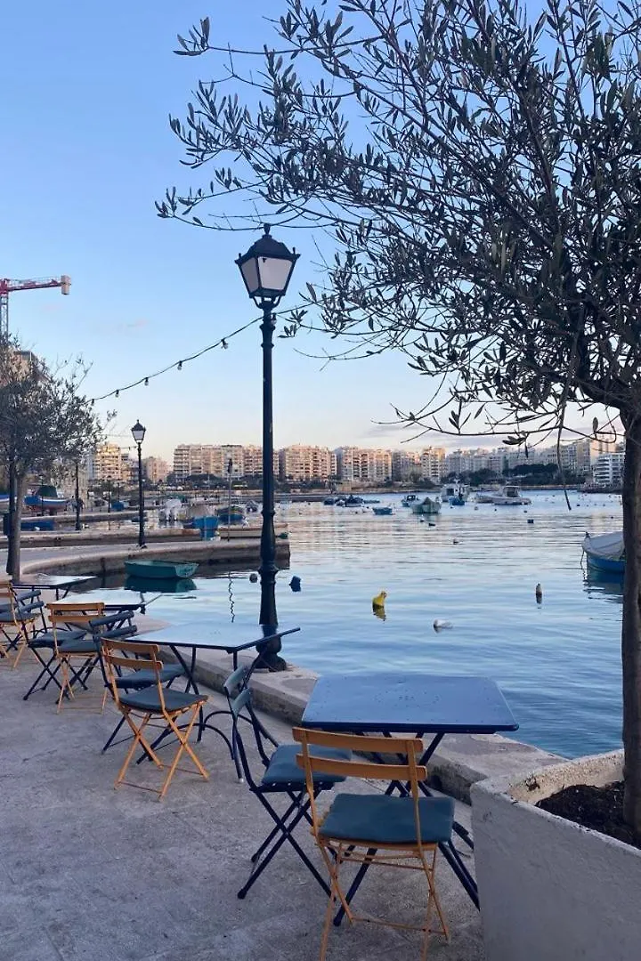 Malta Crown Guesthouse سانت جوليان 0*,