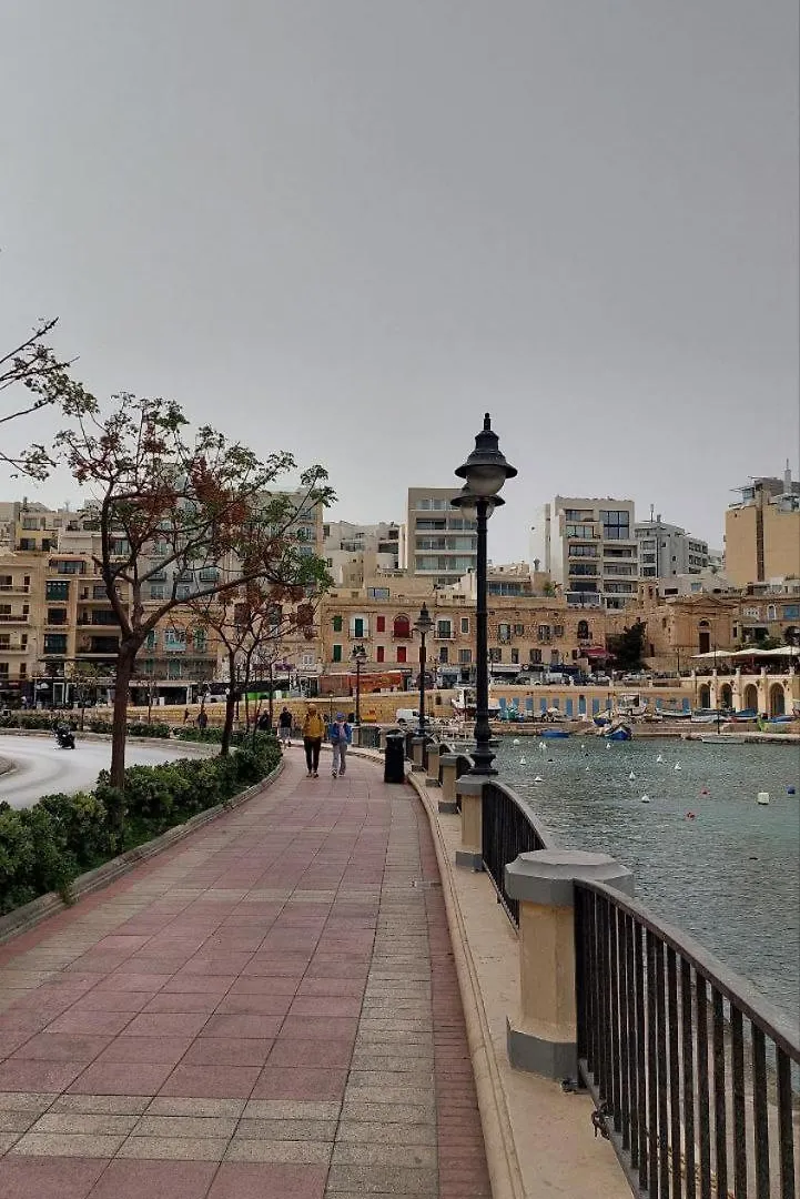 Malta Crown Guesthouse سانت جوليان بيت ضيافة