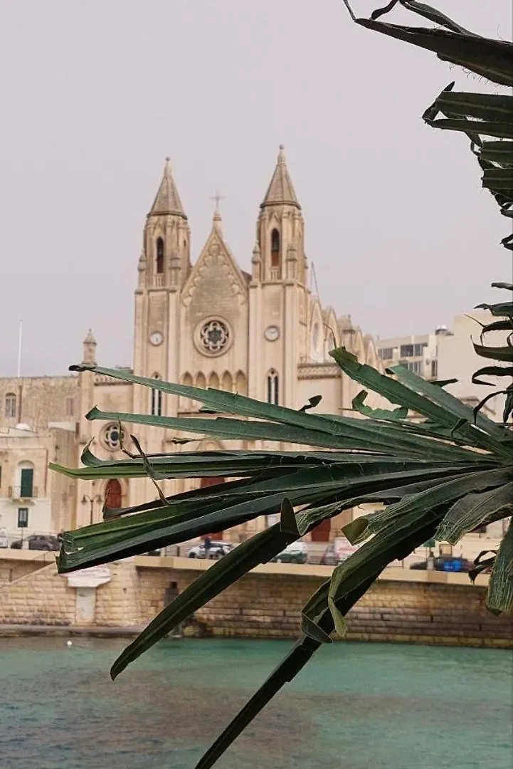 بيت ضيافة Malta Crown Guesthouse سانت جوليان مالطا