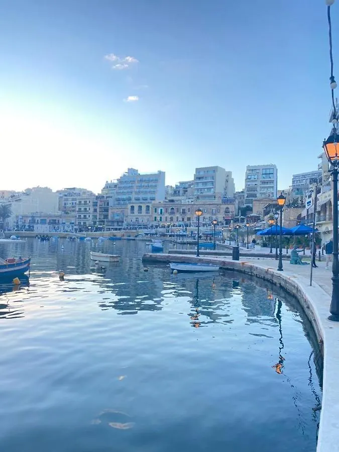 Guest house Malta Crown Guesthouse Saint Julian's