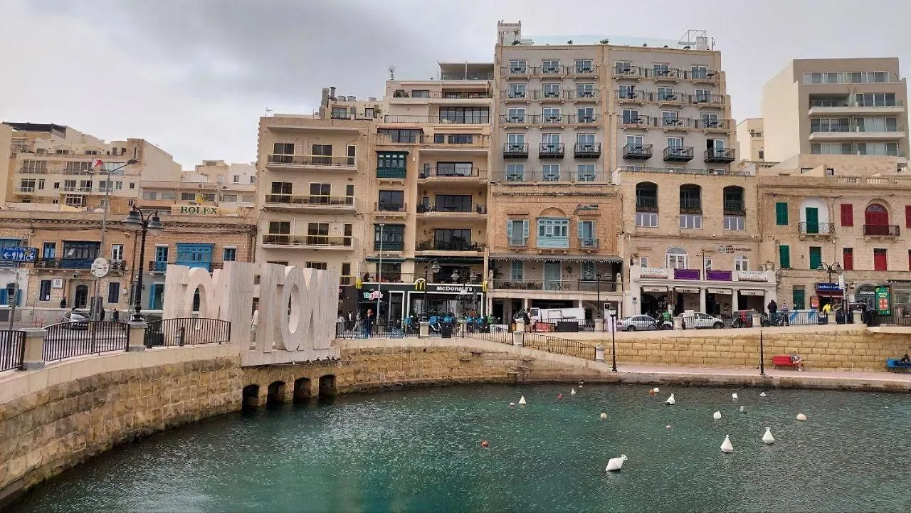 Guest house Malta Crown Guesthouse Saint Julian's