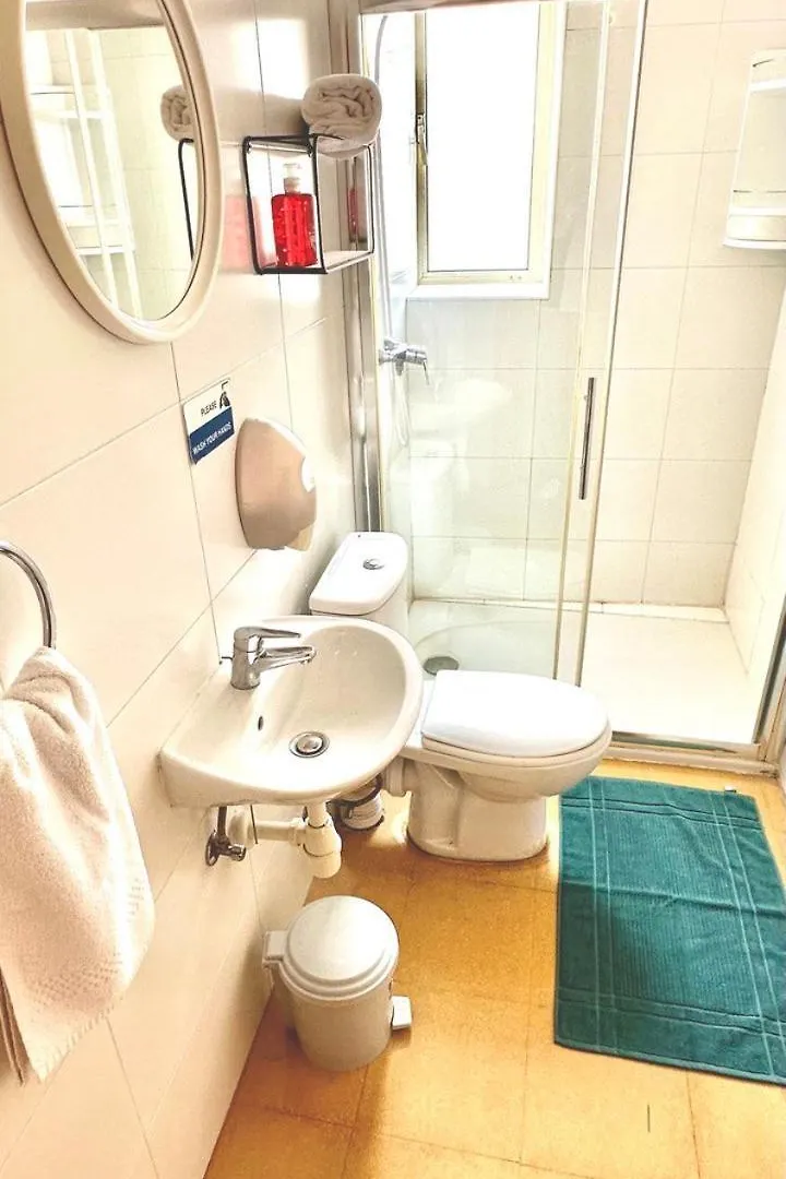 Guest house Malta Crown Guesthouse Saint Julian's